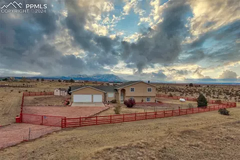 6190 Straight Arrow Pt, Fountain, CO 80817