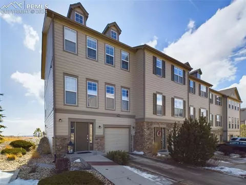 945 Burning Bush Pt, Monument, CO 80132
