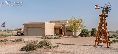 866 W Moccasin Dr, Pueblo West, CO 81007