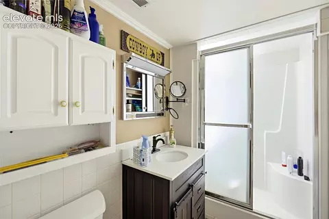 Bath - 110 St Charles Dr, Rye, CO 81069 photo 2 of 3