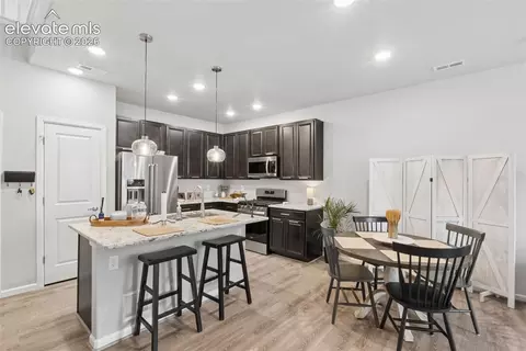 Kitchen - 16376 Rustlers Range Pt, Monument, CO 80132 photo 4 of 4
