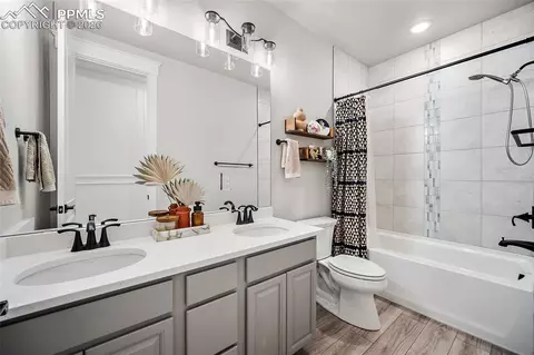 Bath - 15510 Native Willow Dr, Monument, CO 80132 photo 6 of 7