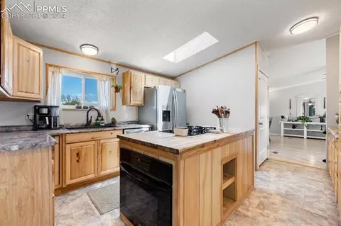 21085 Oasis Ave, Peyton, CO 80831 photo 9