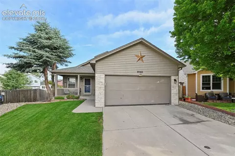 6140 Papoose Ln, Colorado Springs, CO 80923