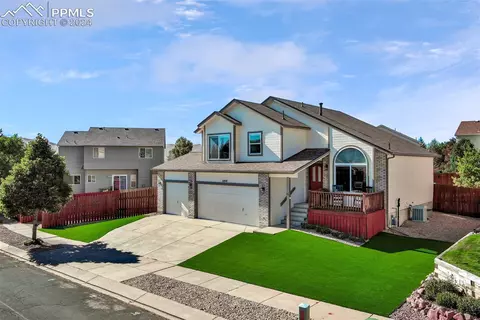 6914 Cabriolet Dr, Colorado Springs, CO 80923