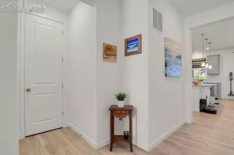 24555 E Ohio Dr, Aurora, CO 80018 photo 3
