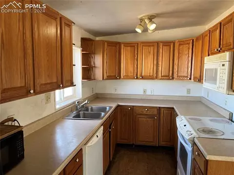 16785 N Yoder Rd, Calhan, CO 80808 photo 4