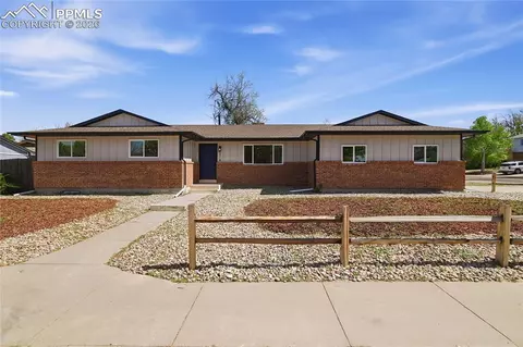 218 Starlite Dr, Pueblo, CO 81005