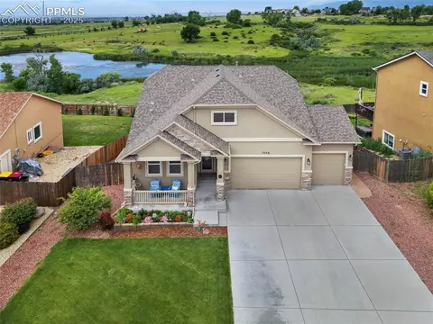 7556 Waterside Dr, Colorado Springs, CO 80925