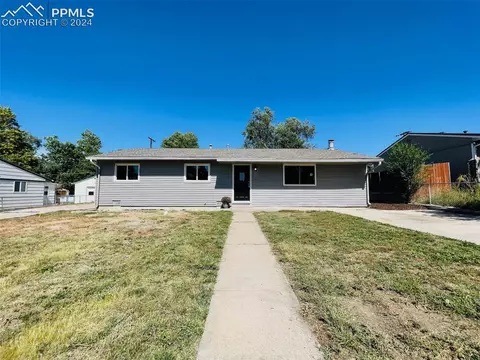 520 Cottonwood Dr, Colorado Springs, CO 80911