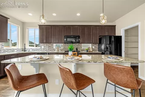 Kitchen - 9563 Fairway Glen Dr, Peyton, CO 80831 photo 5 of 6