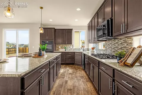 Kitchen - 9563 Fairway Glen Dr, Peyton, CO 80831 photo 6 of 6