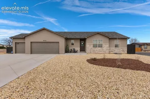 805 N Monarch Dr, Pueblo, CO 81007
