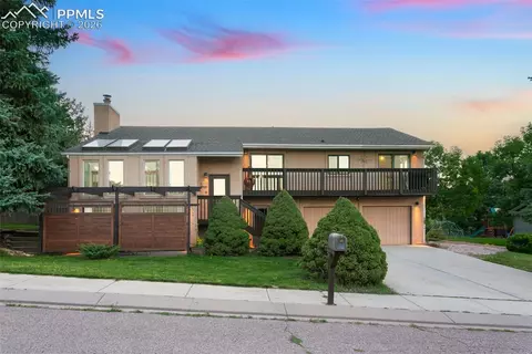 11 Kreg Ln, Manitou Springs, CO 80829
