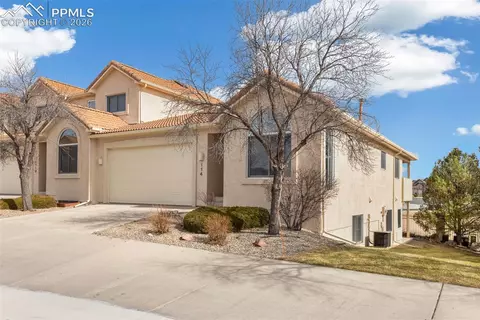114 Luxury Ln, Colorado Springs, CO 80921