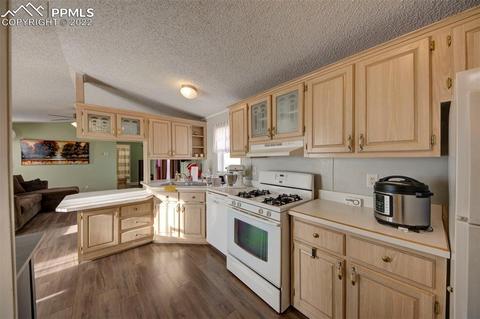 33955 Fossinger Rd, Yoder, CO 80864 photo 11
