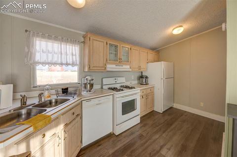 33955 Fossinger Rd, Yoder, CO 80864 photo 9