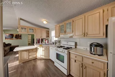 33955 Fossinger Rd, Yoder, CO 80864 photo 11