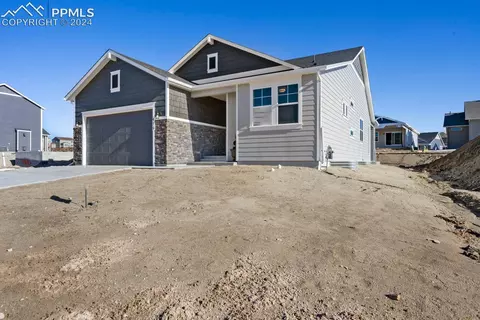 979 Rambling Oak Dr, Monument, CO 80132