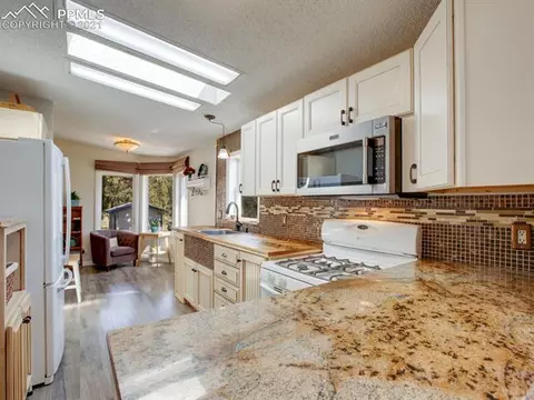 305 Julia Rd, Guffey, CO 80820 photo 7