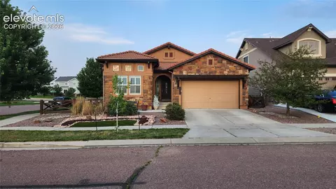 6487 Forest Thorn Ct, Colorado Springs, CO 80927