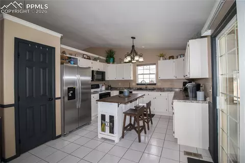 560 N Robinson Ave, Florence, CO 81226 photo 12