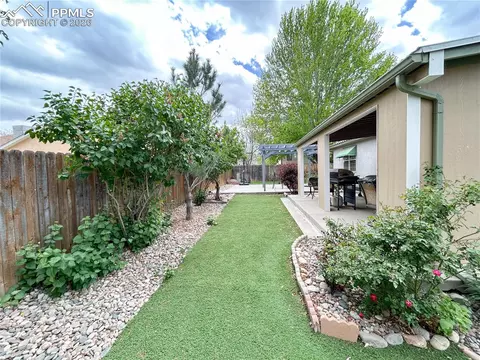 560 N Robinson Ave, Florence, CO 81226 photo 18
