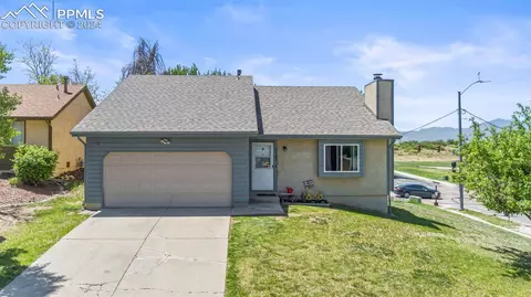 5105 Solar Ridge Dr, Colorado Springs, CO 80917