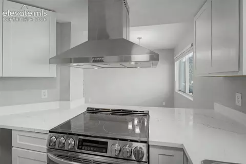 Kitchen - 11680 E Cedar Ave, Aurora, CO 80012 photo 4 of 4