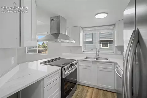 Kitchen - 11680 E Cedar Ave, Aurora, CO 80012 photo 1 of 4