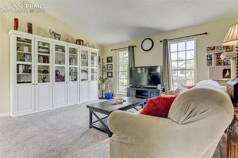 19453 E Bates Ave, Aurora, CO 80013 photo 4