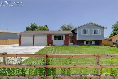 6925 Burroback Ave, Colorado Springs, CO 80911