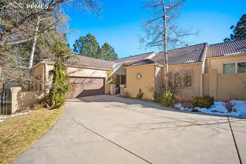 1425 W Cheyenne Mountain Blvd, Colorado Springs, CO 80906