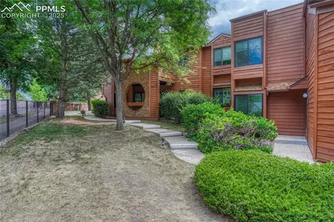 4709 Daybreak Cir, Colorado Springs, CO 80917
