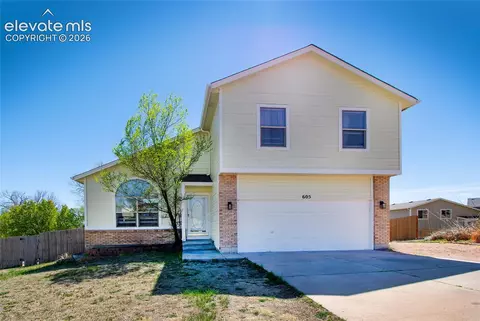 605 Stubble Field Dr, Fountain, CO 80817