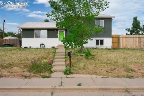 1302 N Kingston Ave, Pueblo, CO 81001