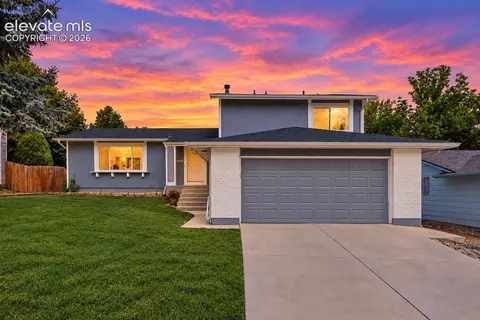 3240 Blue Mountain Way, Colorado Springs, CO 80906