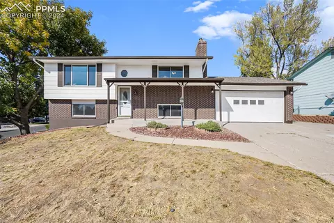 5210 Redondo Cir, Colorado Springs, CO 80918