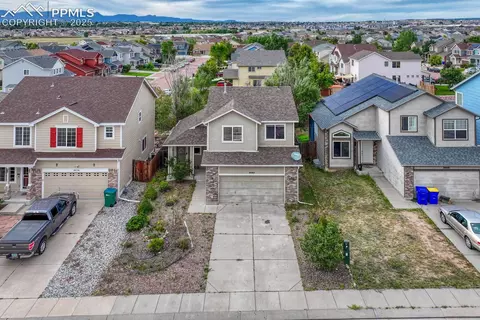 8042 Parsonage Ln, Colorado Springs, CO 80951