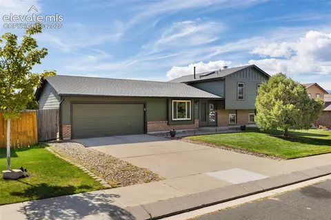 3345 Lynnwood Way, Colorado Springs, CO 80918