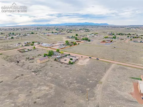 View/Area - 1128 E Rustic Dr, Pueblo, CO 81007 photo 6 of 7