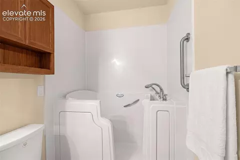 Bath - 1128 E Rustic Dr, Pueblo, CO 81007 photo 1 of 1