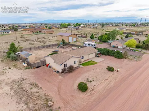 View/Area - 1128 E Rustic Dr, Pueblo, CO 81007 photo 4 of 7