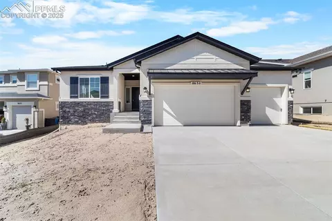 8632 Noreen Falls Dr, Colorado Springs, CO 80924