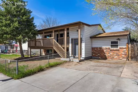 105 Cherry Cir, Fountain, CO 80817