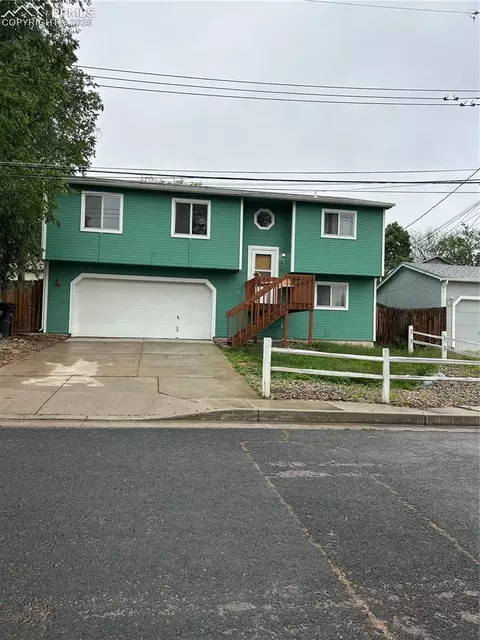 1318 Race St, Colorado Springs, CO 80904