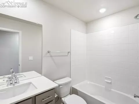 Bath - 13326 Valley Peak Dr, Peyton, CO 80831 photo 3 of 3