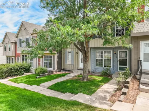3366 Queen Anne Way, Colorado Springs, CO 80917