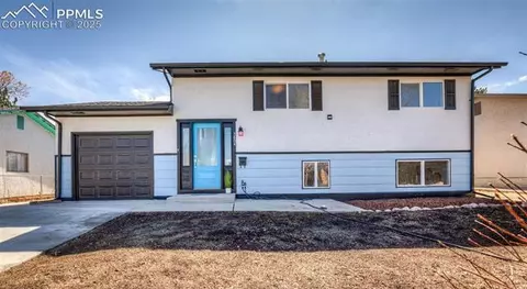 3804 Lancaster Dr, Pueblo, CO 81005