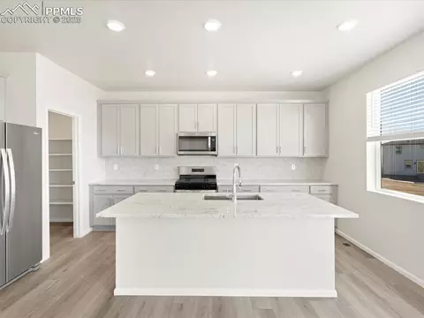 10448 Devoncove Dr, Peyton, CO 80831 photo 7